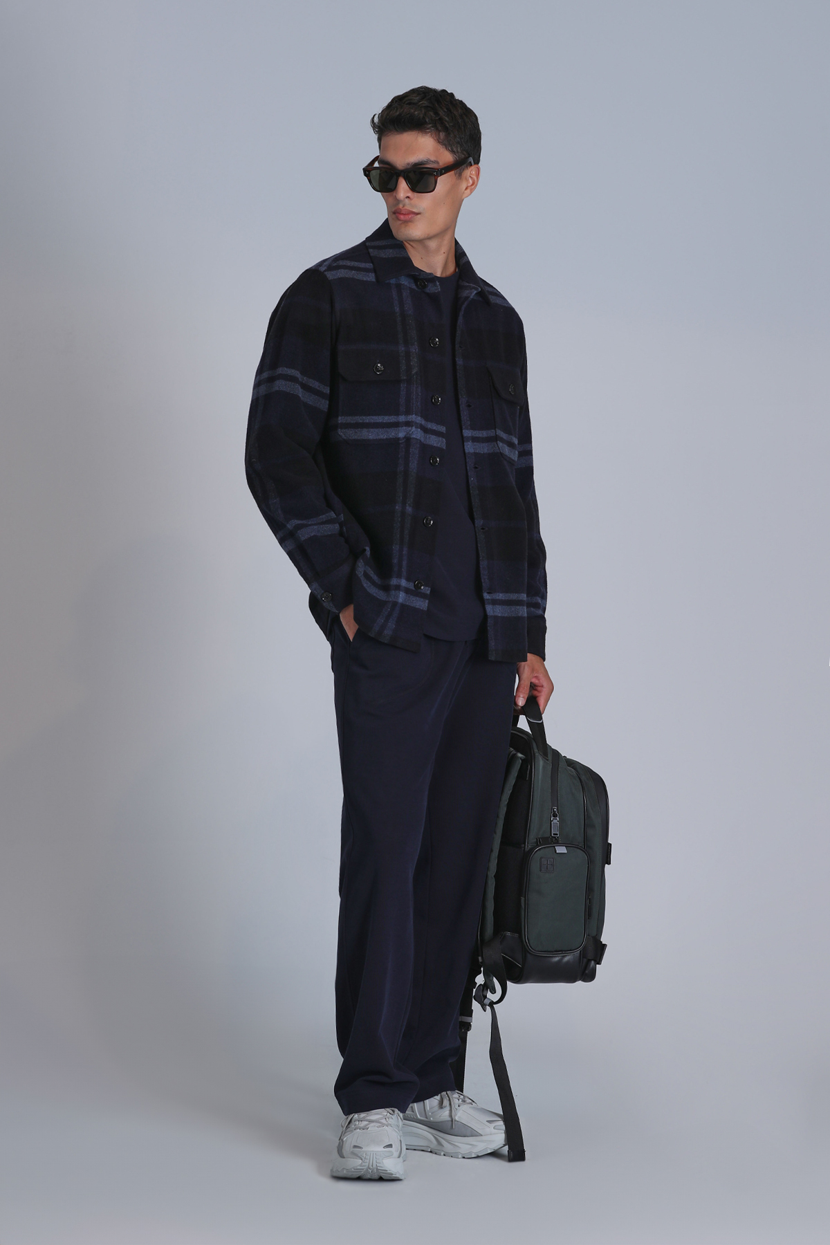 Barder Erkek Basic Gömlek Slim Fit Lacivert - LUFIAN