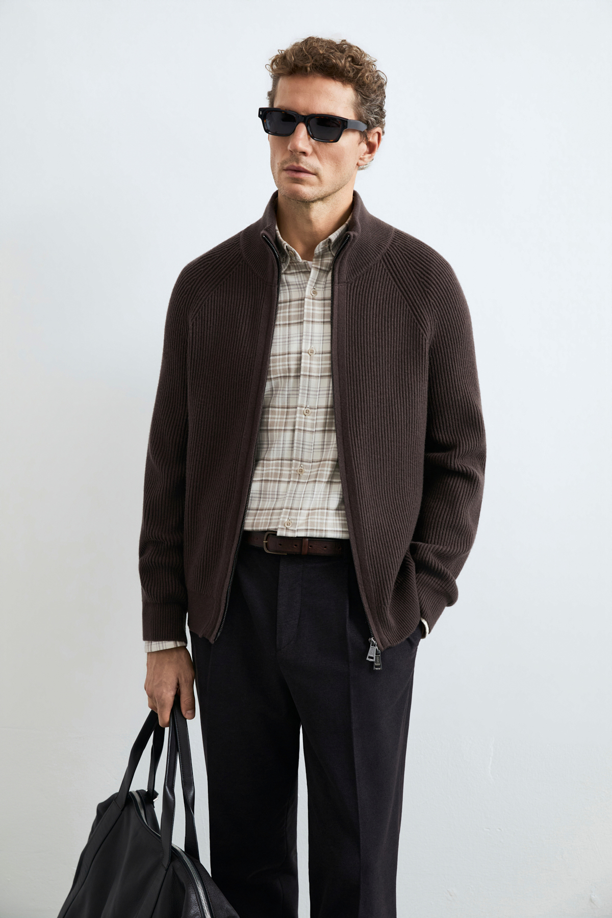Ardan Strickjacke aus Baumwollmischung mit Reißverschluss und Stehkragen Braun - LUFIAN