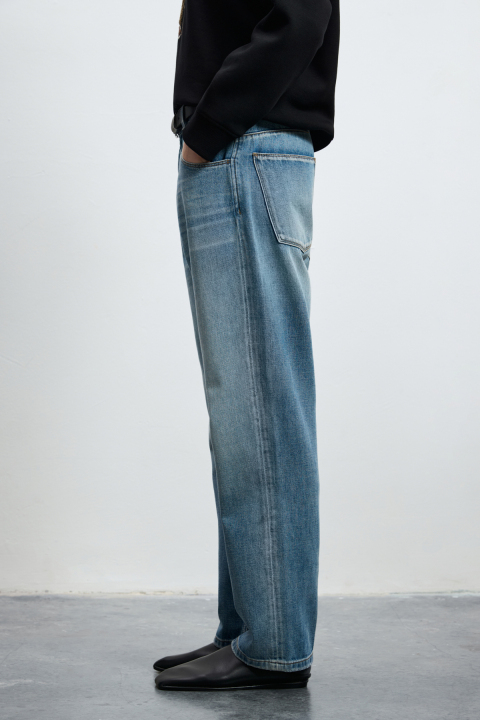 Eva Damenjeans Straight Fit mit mittlerer Bundhöhe in Hellblau - Lufian