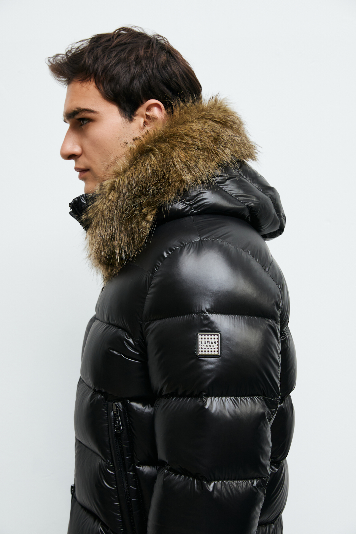Jeam Herren Glänzende Daunenjacke mit Fellbesatz Schwarz - LUFIAN