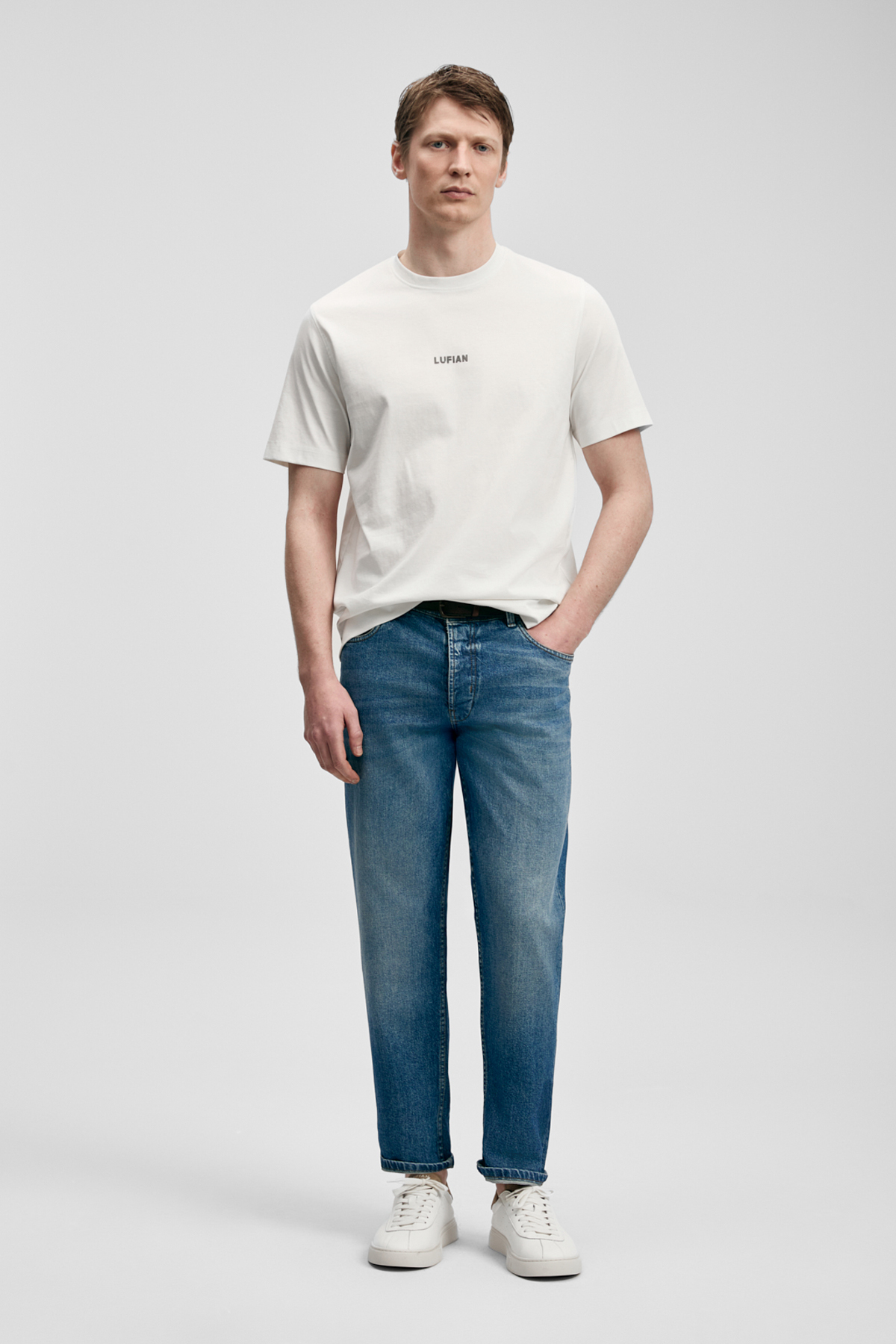 Marcus Modernes Grafik-T-Shirt in Off-White - LUFIAN
