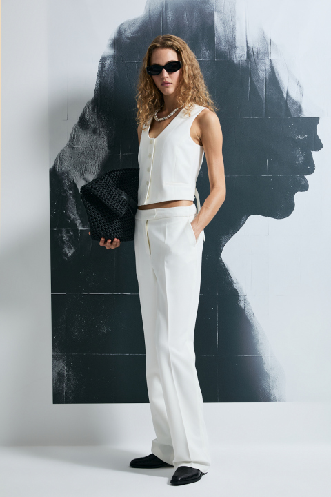 Sara Mittlere Taille weite Hosen Ecru - LUFIAN