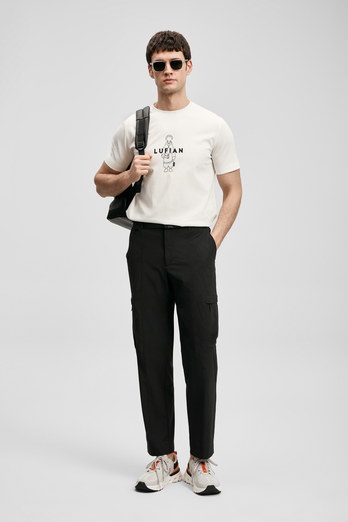 Sımbad Modernes Grafik-T-Shirt in Off-White - LUFIAN