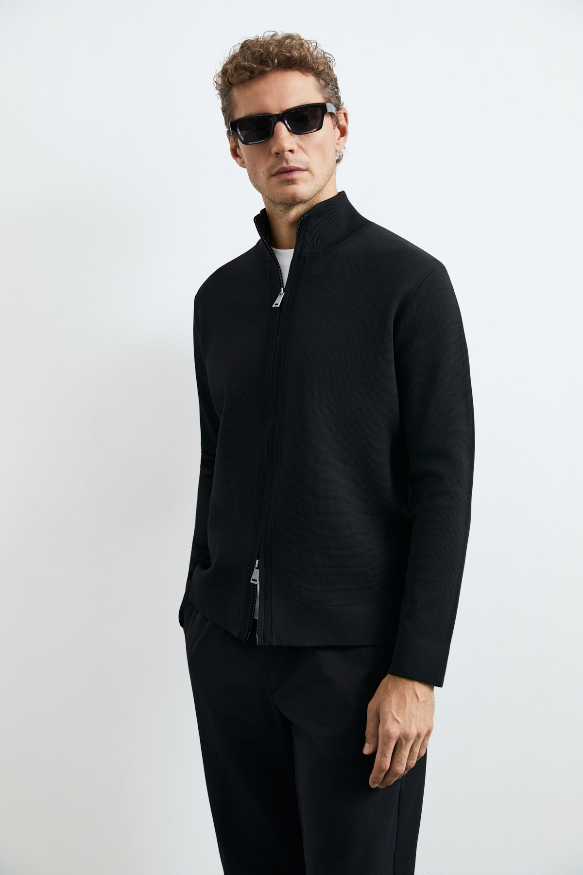 Enrıco Fermuarlı Dik Yaka Triko Hırka Siyah - LUFIAN