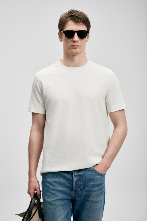 Soft Modern Graphic T-Shirt Off White - LUFIAN