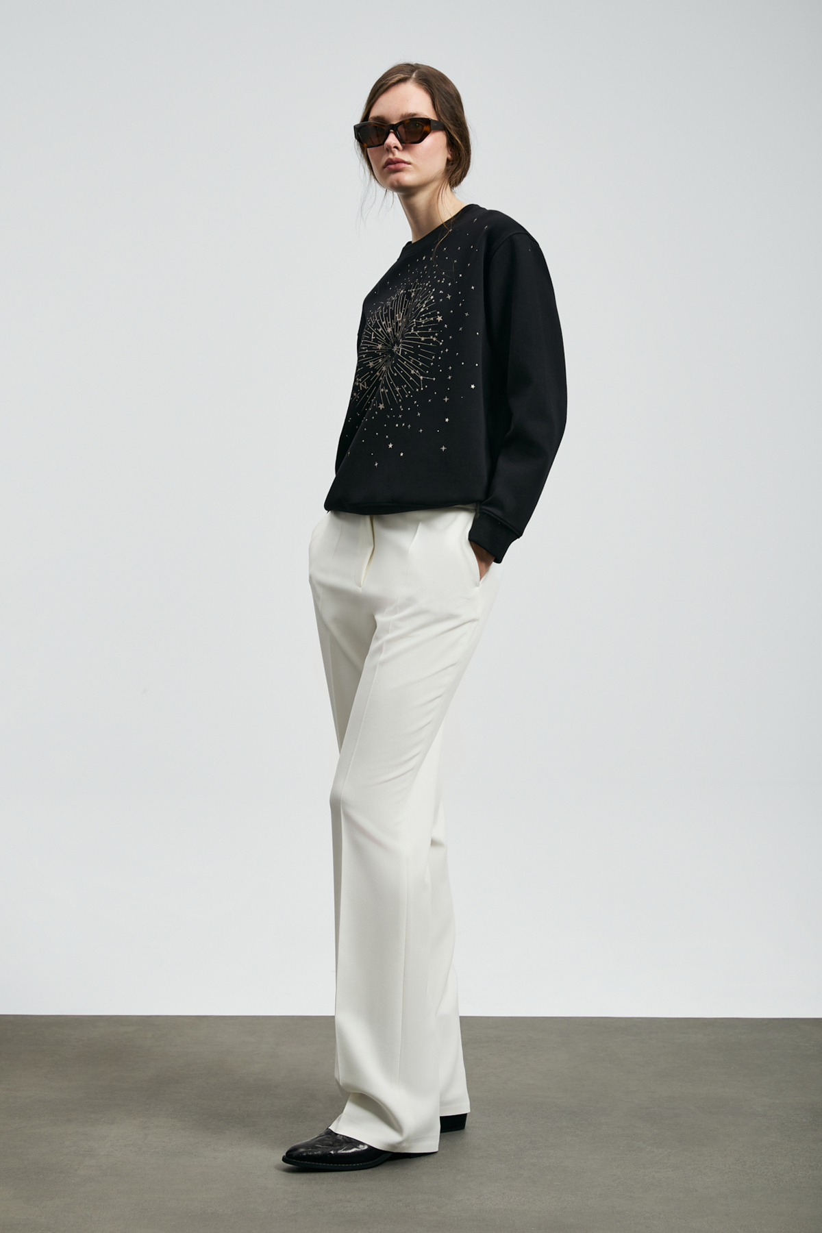 Star Women's Knitted Sweatshirt Black - LUFIAN