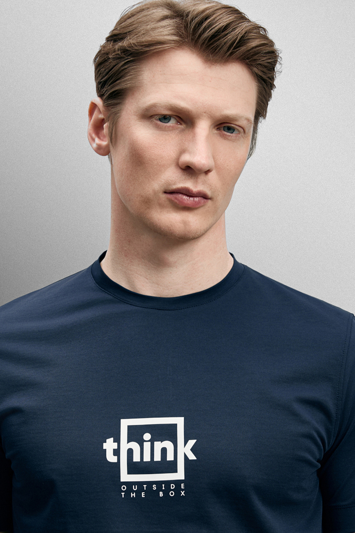 Thınk Modern Graphic T-Shirt Navy Blue - LUFIAN