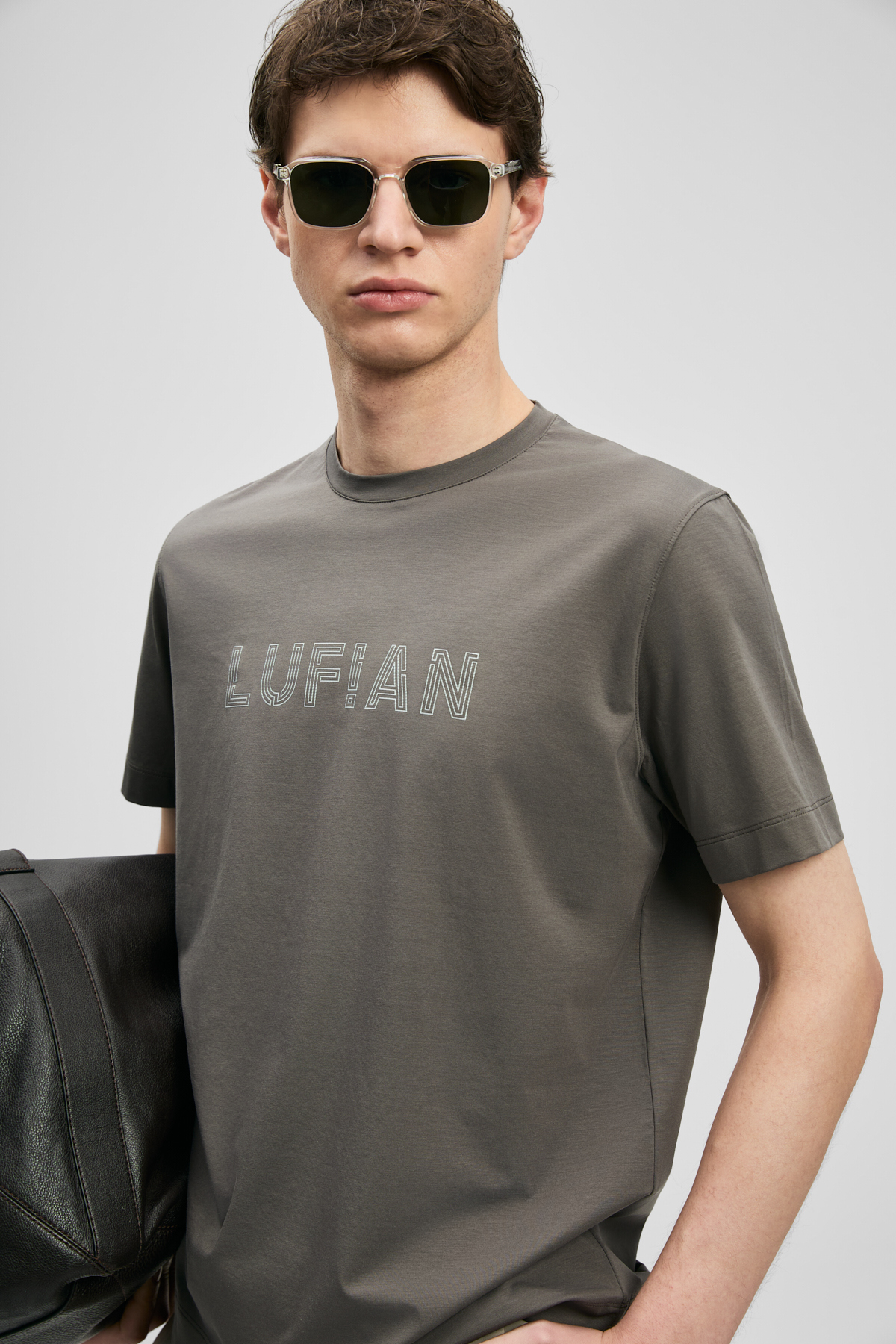 Oscar Modern Grafik Tişört Kahverengi - LUFIAN